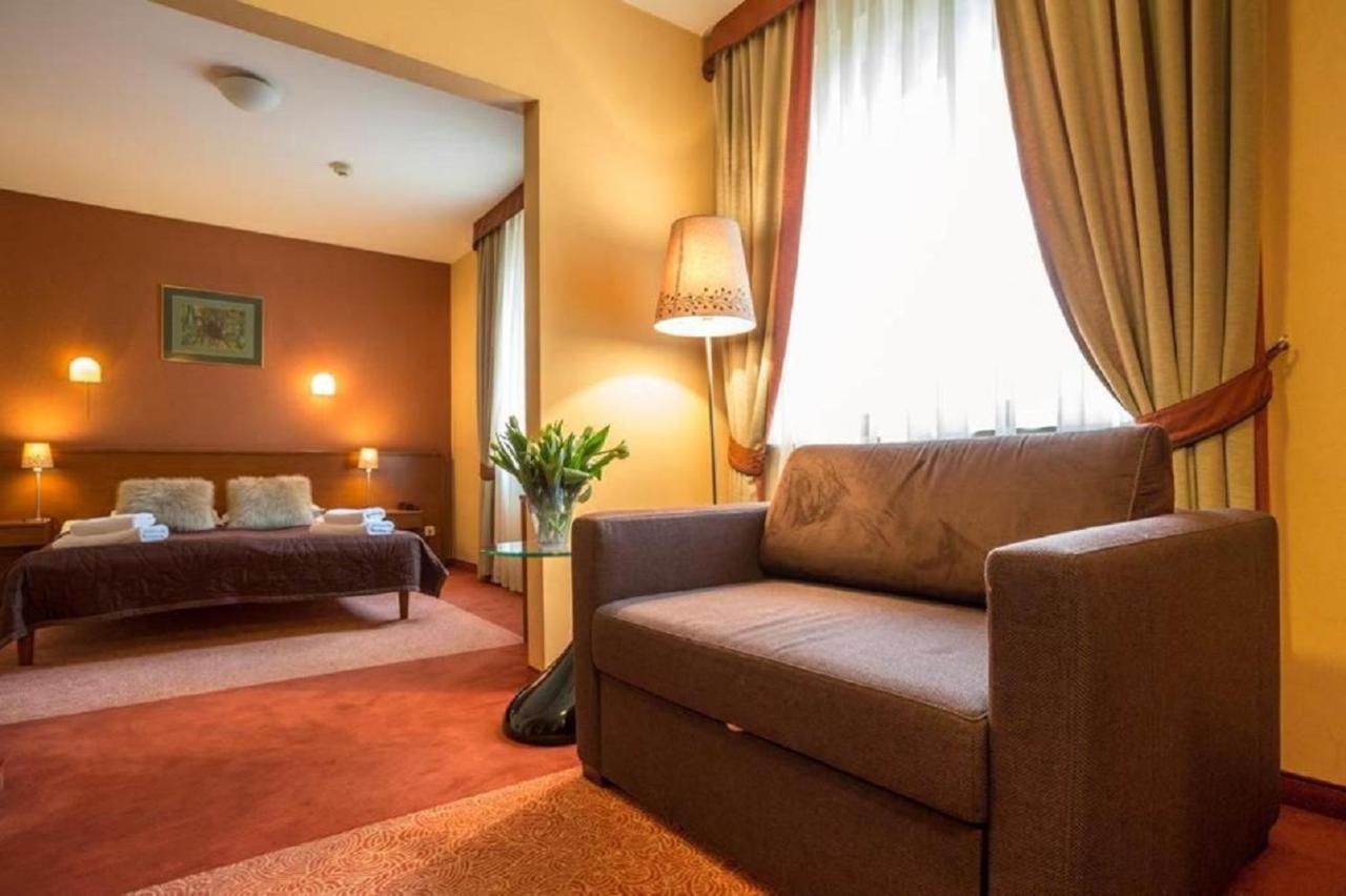 Classic Hotel Красков Екстериор снимка